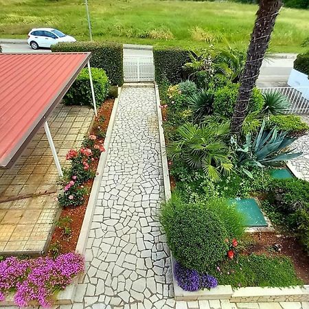 Apartment A4 Ines Near Beach Пореч Экстерьер фото
